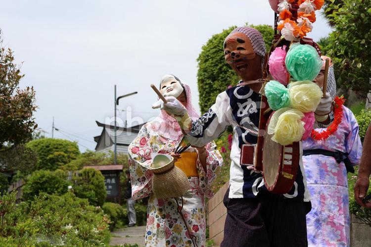 ひょっとこ踊りで盛り上がる三春のお祭り 三春町,福島県,ひょっとこ祭りの写真素材