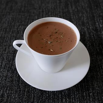 青山椒をかけたホットチョコレート 青山椒をかけたホットチョコレート ホットチョコレート,カップ&ソーサー,コーヒーカップの写真素材