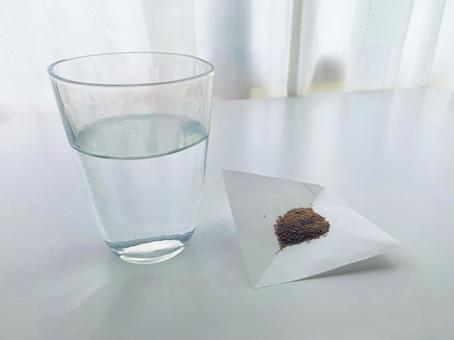 飲み薬(顆粒漢方) 飲み薬(顆粒漢方) 飲み薬,薬,クスリの写真素材