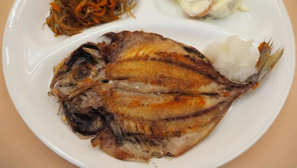 鰺の開き・家庭料理(マクロ撮影) 鰺の開き・家庭料理(マクロ撮影)の写真
