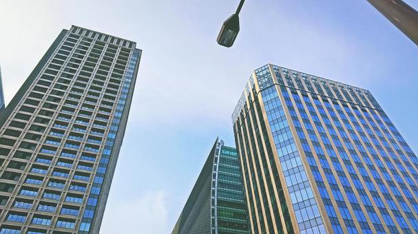 都会の空の写真