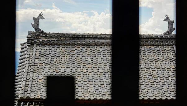 Shachihoko removed from the grid, shachihoko, roof, sky, JPG