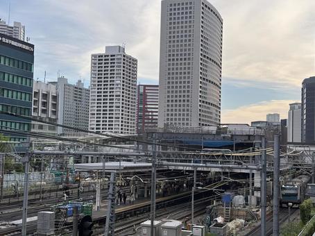 夕方の田町駅 田町駅,屋外,電車の写真素材