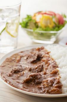 長時間煮込んだビーフカレー 長時間煮込んだビーフカレー ビーフカレー,カレー,ビーフカリーの写真素材