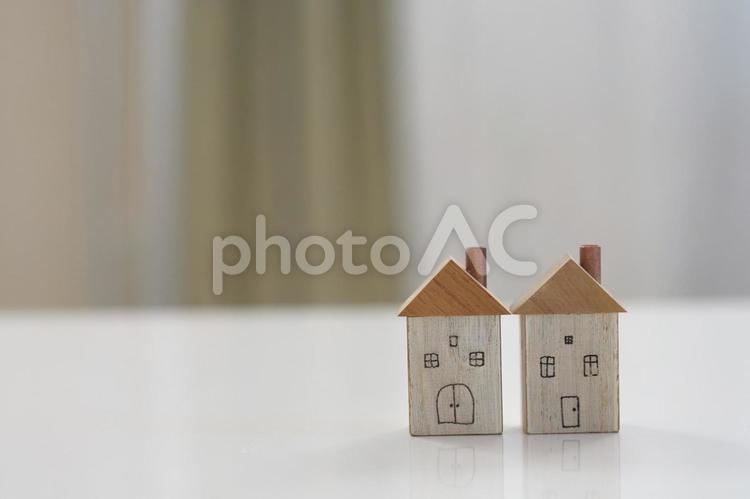 かわいい家の置き物（二軒） 家,一戸建て,マイホームの写真素材