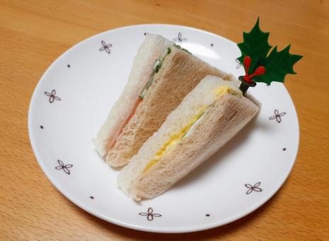 サンドイッチでクリスマス会 サンドイッチ,クリスマス,料理の写真素材
