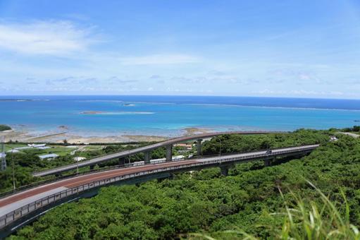 ニライカナイ橋 ニライカナイ橋の写真