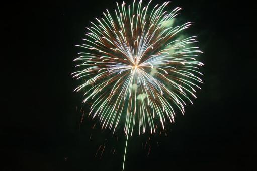 背景に合う花火 背景に合う花火 花火,夏,夏祭りの写真素材