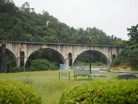 宮守川橋梁(めがね橋・岩手県遠野市) 宮守川橋梁(めがね橋・岩手県遠野市) 宮守川橋梁,めがね橋,遠野市の写真素材