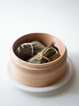 蒸籠の中華ちまき 蒸籠の中華ちまきの写真