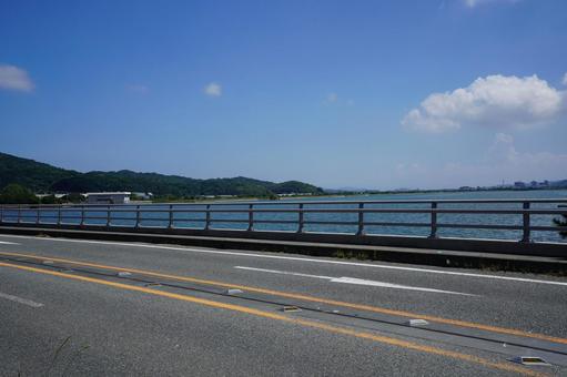 福岡　糸島海沿いのガードレール3  海,海辺,ガードレールの写真素材