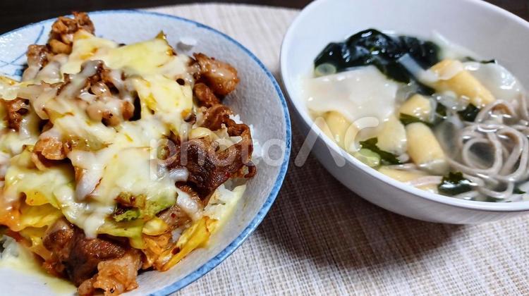 残り物で作ったおうちごはん おうちごはん,手作り,残り物の写真素材