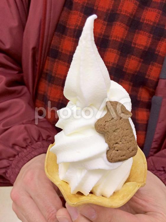 北海道のソフトクリーム アイスクリーム,ソフトクリーム,牧場の写真素材