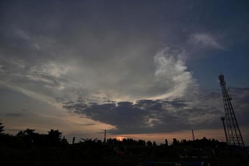 夕焼け 2025/7/1 夕焼け 2025/7/1 夕焼け,夕暮れ,夕方の写真素材