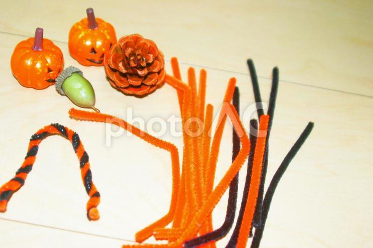 かぼちゃとモール ハロウィン,ドングリ,かぼちゃの写真素材