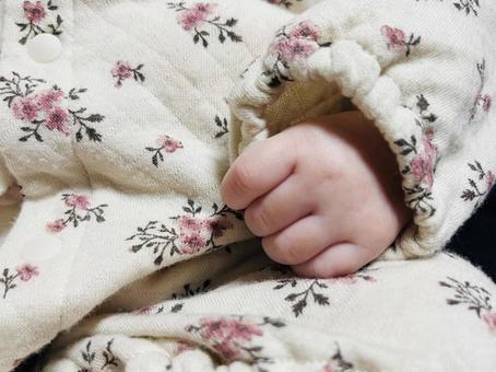 赤ちゃんの手 赤ちゃんの手,赤ちゃん,かわいいの写真素材