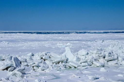 流氷が押し寄せるオホーツク海 流氷が押し寄せるオホーツク海 流氷,流氷原,氷原の写真素材
