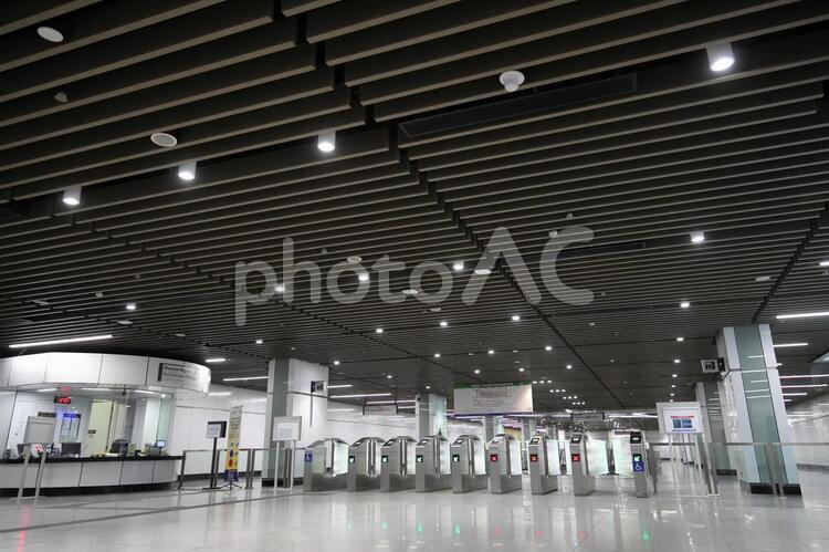 マレーシア　クアラルンプールの近代的地下鉄の駅 マレーシア,クアラルンプール,外国の写真素材
