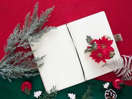 冬イメージ（クリスマス）背景赤＆緑1 クリスマス,冬,ポインセチアの写真素材