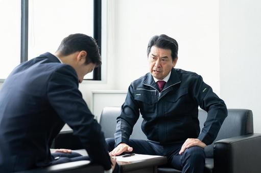 怒るビジネスマン 怒るビジネスマン 怒る,怒り,取引の写真素材