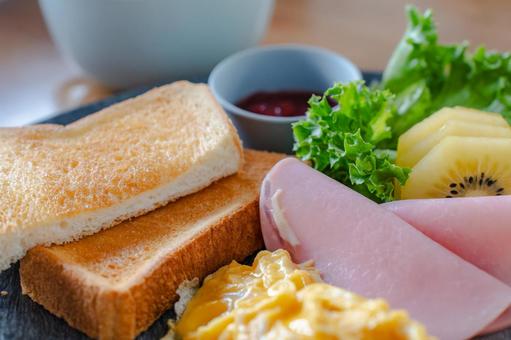 洋朝食 トーストと卵 洋朝食 トーストと卵 朝食,洋朝食,トーストの写真素材