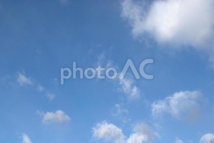 爽やかな青い空と白い雲 壁紙,素材,風景の写真素材
