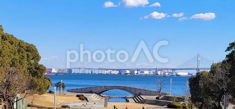 風景　横浜　臨港パーク　冬 神奈川,横浜,みなとみらいの写真素材