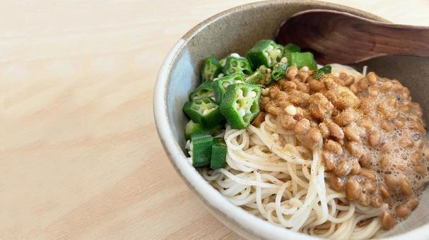 Sticky somen noodles (left margin), JPG
