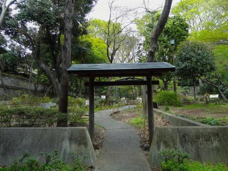 下落合野鳥の森公園の入口の門 下落合野鳥の森公園の入口の門の写真