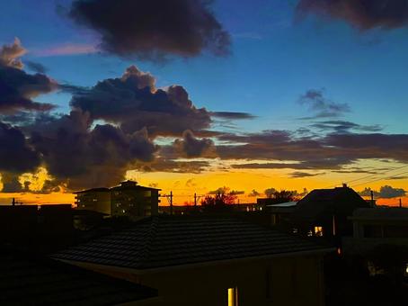 島の空34 夕方,夕焼け,雲の写真素材
