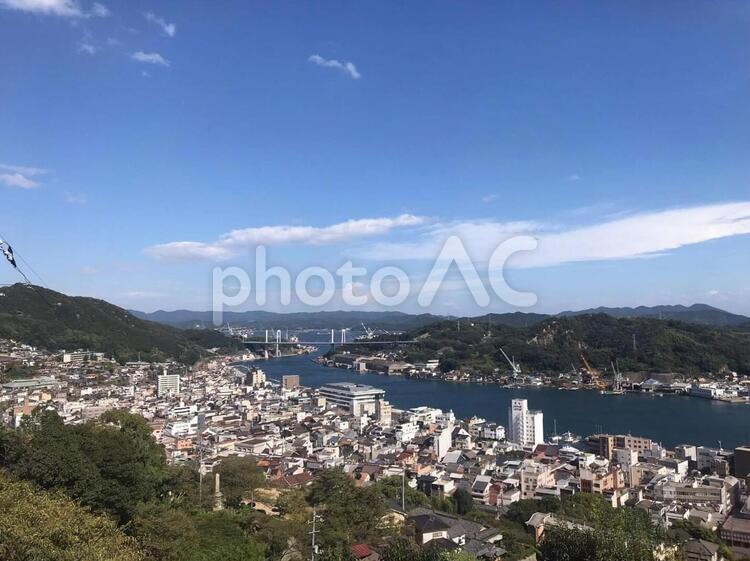 瀬戸内海の街の眺め 瀬戸内海,海峡,海沿いの写真素材