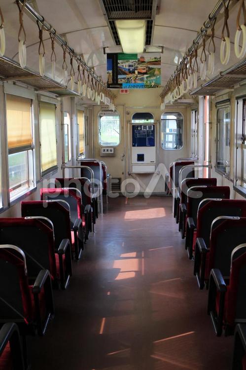 すでに引退し歴史を刻んだ車内　ナローゲージ　四日市 鉄道,引退車両,ナローゲージの写真素材