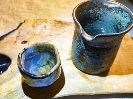 夜更けを彩る青釉の器 夜更けを彩る青釉の器 日本酒,酒器,お猪口の写真素材