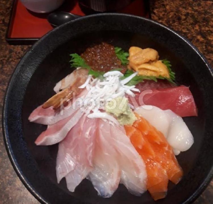 観光地の海鮮丼 海鮮,海,魚の写真素材