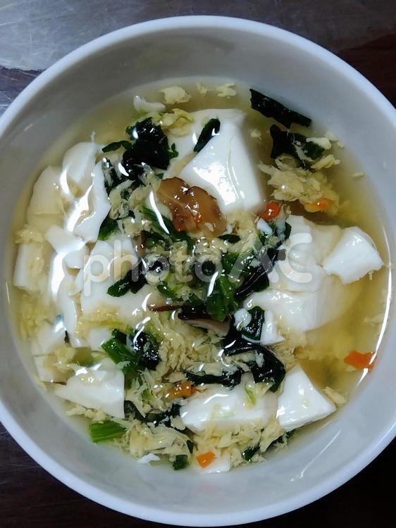 とうふのたまごスープ とうふ,たまご,スープの写真素材