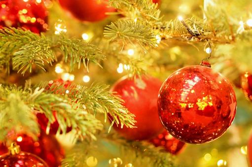 キラキラのクリスマスツリーとオーナメント クリスマス,クリスマスツリー,光の写真素材