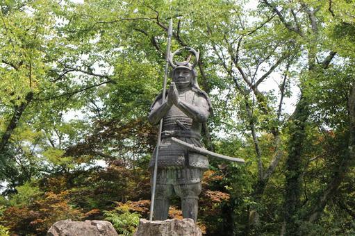 山中鹿之助像 山中鹿之助像の写真