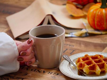 秋の読書.1の写真