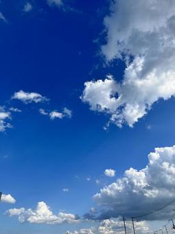 夏の青空の写真