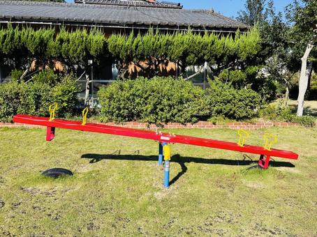 シーソー 公園,遊ぶ,子どもの写真素材