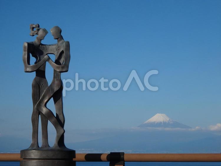 恋人岬と富士山 恋人岬,富士山,愛を呼ぶ鐘の写真素材