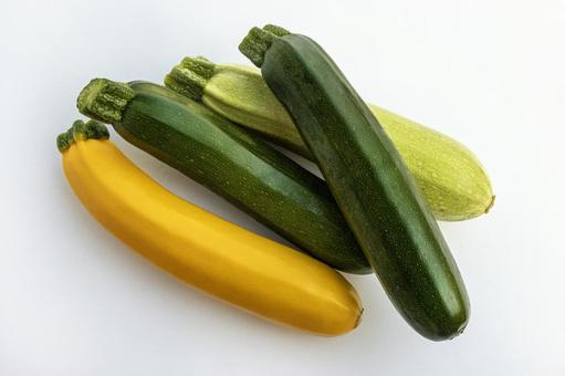ズッキーニ 野菜 2 ズッキーニ 野菜 2 ズッキーニ,夏野菜,野菜の写真素材