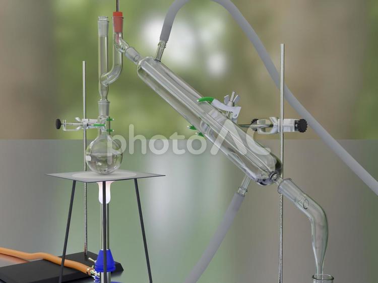 化学のイメージ - 蒸留装置 蒸留装置,実験,実験装置の写真素材