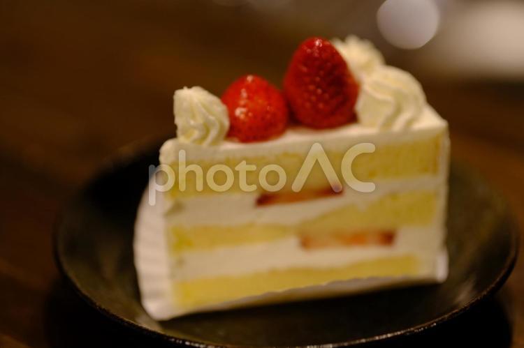 お家デザートのショートケーキの素材 デザート,スイーツ,ショートケーキの写真素材