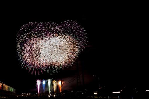 打ち上げ花火24（田原市） 花火,打上げ花火,花火素材の写真素材