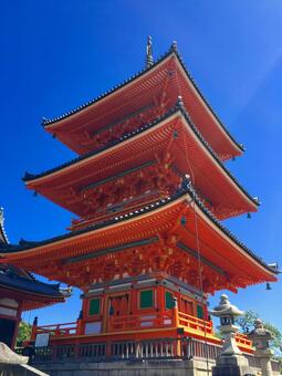 京都清水寺和藍天 京都清水寺和藍天