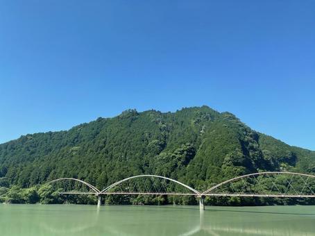 山と空と橋 山と空と橋の写真