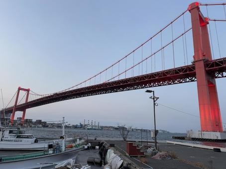 夕方の若戸大橋 夕方の若戸大橋の写真