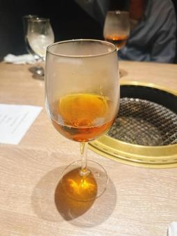 高級麦茶 高級麦茶 麦茶,お茶,ワイングラスの写真素材