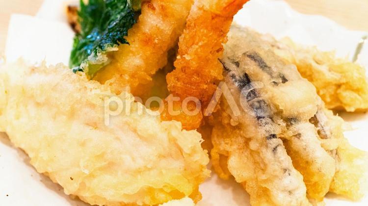 天ぷらの盛り合わせ 天ぷら,盛り合わせ,えび天の写真素材